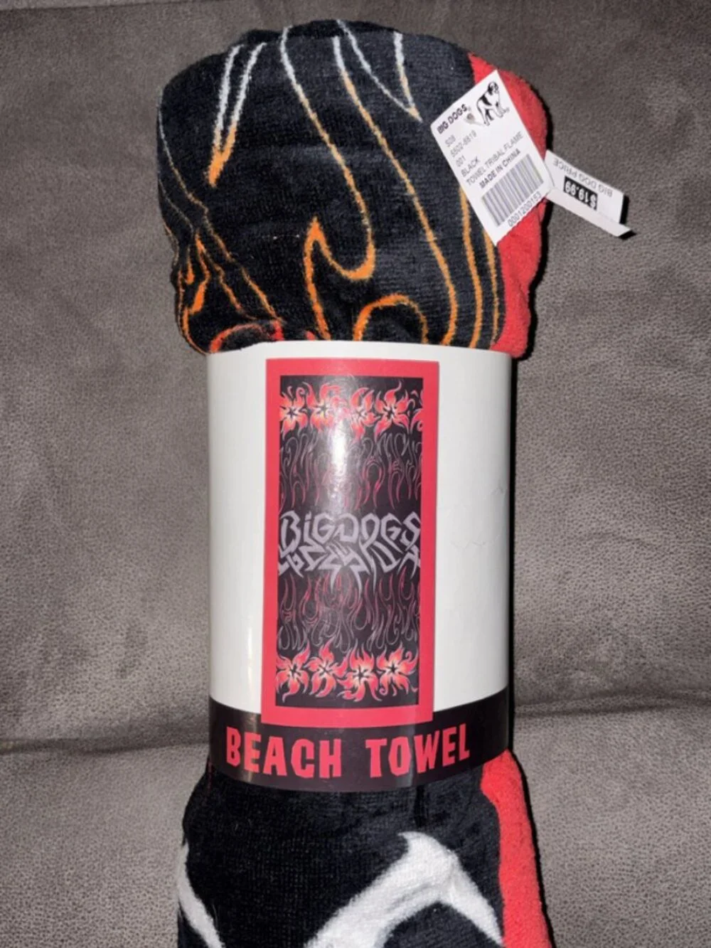 Big Dogs Black Tribal Flame Beach Towel – New with Tags